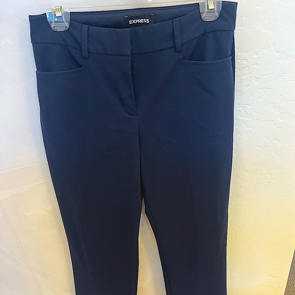 NAVY. EXPRESS Columnist Pants. Slim. mid rise. Size 4